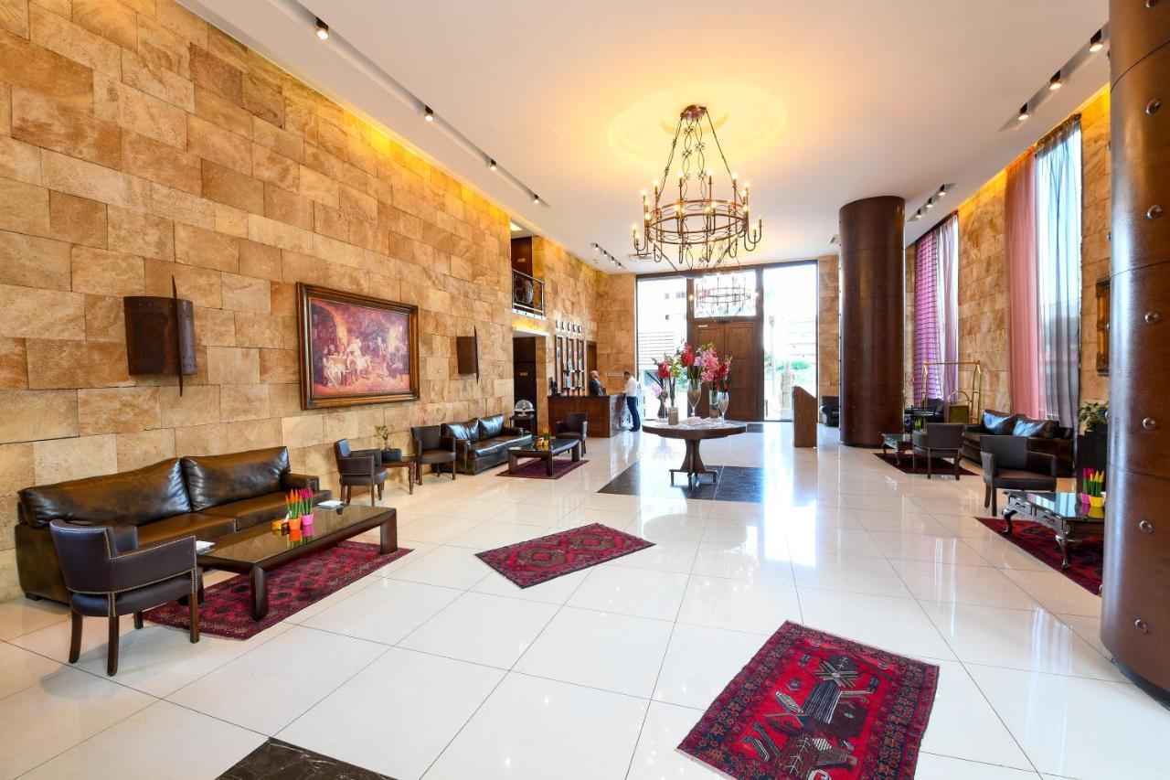 Reston Hotel Джунія Екстер'єр фото